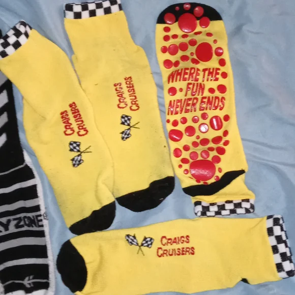 (4)Trampoline park (CRAIG CRUISERS/SKY ZONE) socks - Picture 2 of 4